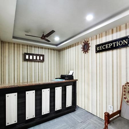 Spot On 43451 Hotel Sakunthala International Тирунелвели Екстериор снимка